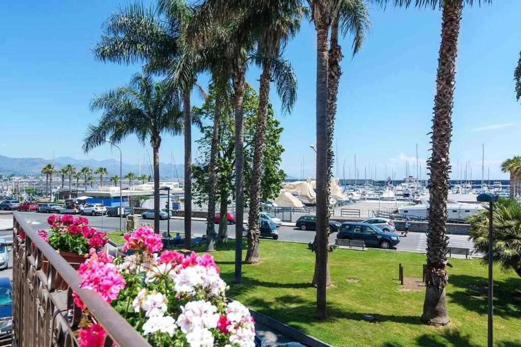 里波斯托Casa Delle Zammare Fronte Mare Centro Storico别墅 外观 照片