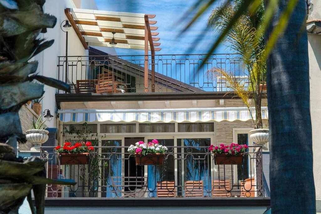 里波斯托Casa Delle Zammare Fronte Mare Centro Storico别墅 外观 照片
