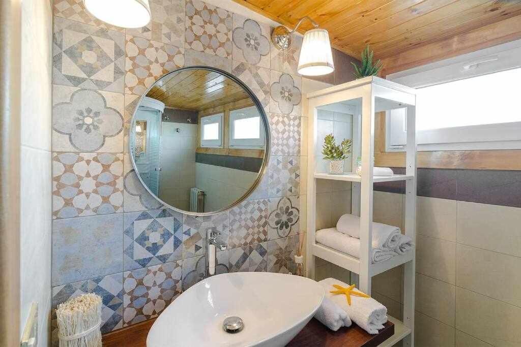 里波斯托Casa Delle Zammare Fronte Mare Centro Storico别墅 外观 照片